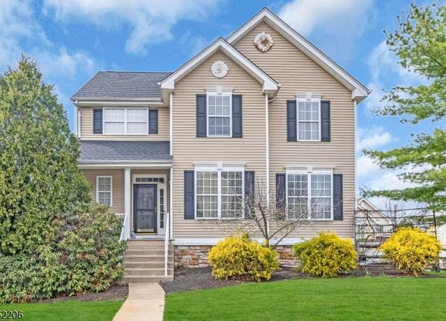 Property at 1 Green Hill Rd, Mount Olive Twp., NJ 07840-3335, 4 beds, 2.5 baths