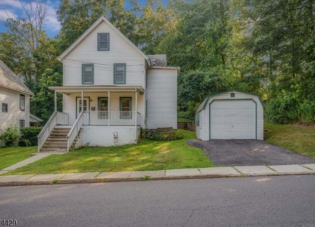 Property at 52 Lawnwood Anx, Newton Town, NJ 07860-2406, 3 beds, 2 baths