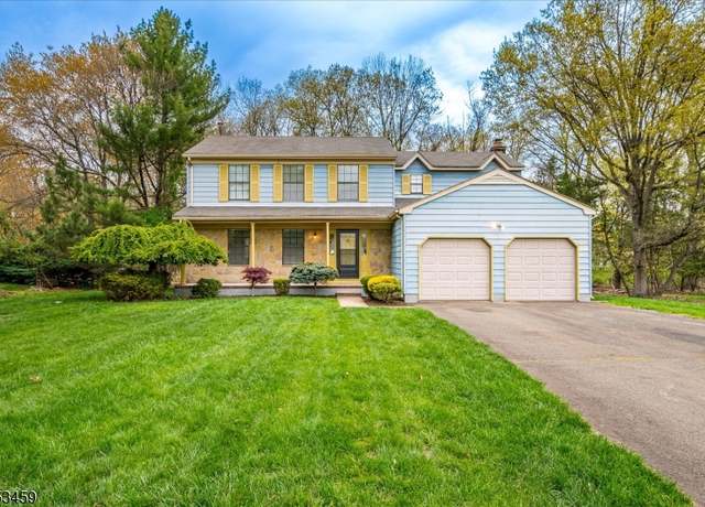 Property at 542 New Brunswick Rd, Franklin Twp., NJ 08873-1658, 4 beds, 2.5 baths