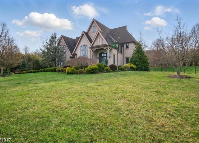 Property at 8 Mountain Top Dr, Liberty Twp., NJ 07838, 4 beds, 2.5 baths