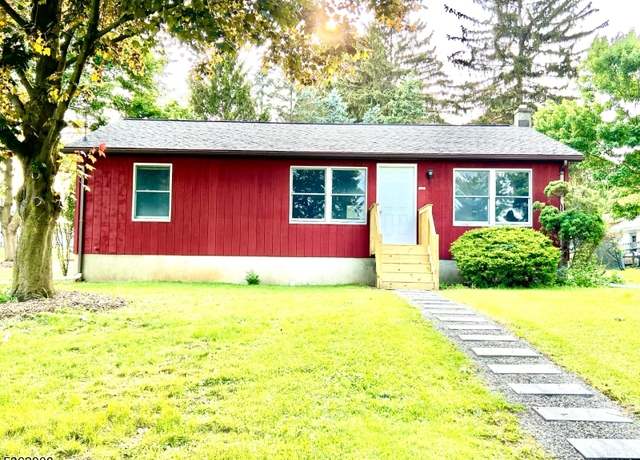 Property at 605 High St, Hackettstown Town, NJ 07840-1442, 2 beds, 2 baths