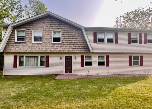 Property at 89 Mackerley Rd, Green Twp., NJ 07860-5424, 6 beds, 2.5 baths