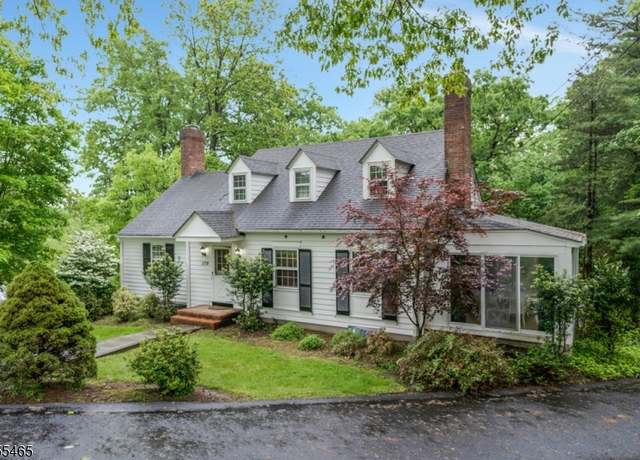 Property at 1178 Delaware Dr, Bridgewater Twp., NJ 08807-2371, 4 beds, 2.5 baths