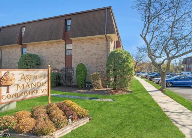 Property at 232A Alpine Way Unit 232A, Woodbridge Twp., NJ 07095-1466, 2 beds, 1.5 baths
