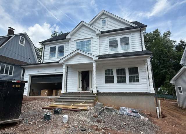 Property at 15 Collinwood Rd, Maplewood Twp., NJ 07040-1001, 6 beds, 4.5 baths
