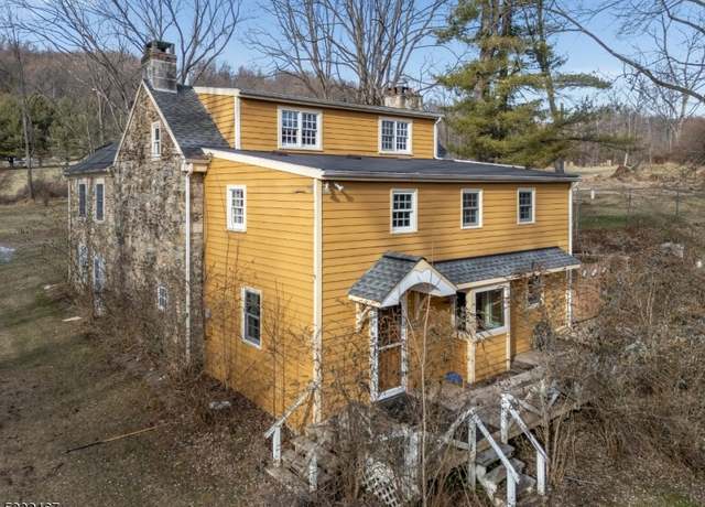 Property at 25 Phillips Rd, Holland Twp., NJ 08848, 3 beds, 1.5 baths