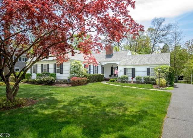 Property at 30 Bennington Rd, Morris Twp., NJ 07960-6127, 3 beds, 2 baths