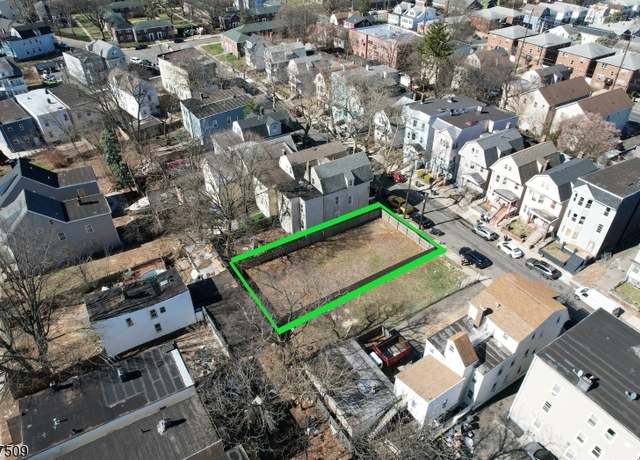 Property at 252 Ellis Ave, Irvington Twp., NJ 07111-4424