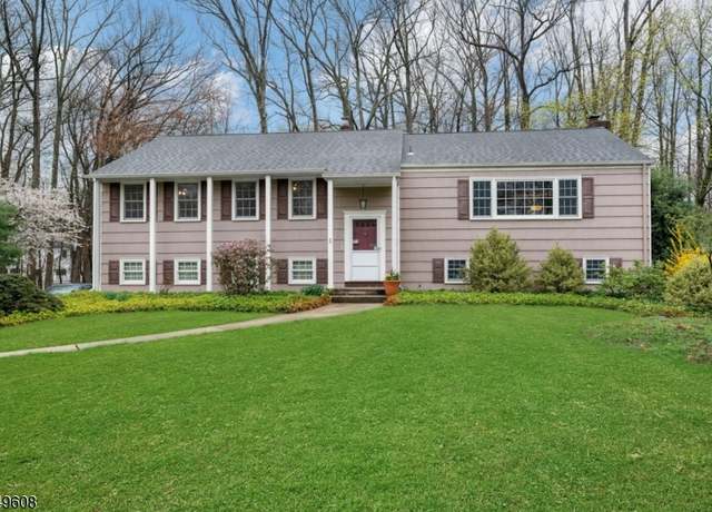 Property at 1828-32 Rangewood Ct, Plainfield City, NJ 07060-3441, 4 beds, 3 baths