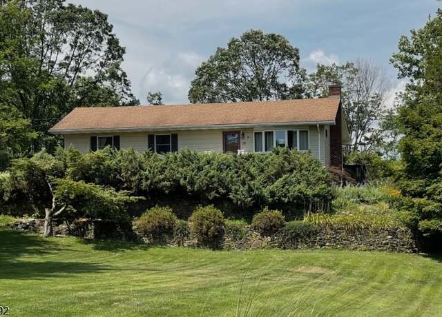 Property at 39 Stillwater Rd, Hardwick Twp., NJ 07825-9557, 3 beds, 1.5 baths