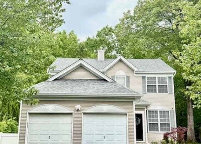 Property at 6 N Glen Cir, Oak Ridge, NJ 07438-9534, 3 beds, 2.5 baths