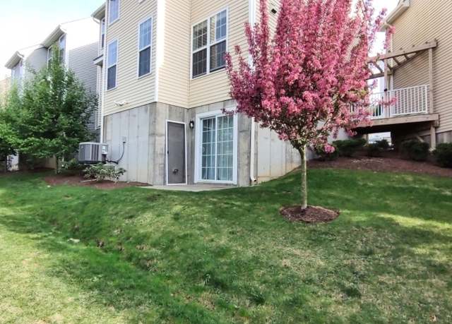 Property at 84 Sowers Dr Cu84, Mount Olive Twp., NJ 07840-7625, 3 beds, 2.5 baths