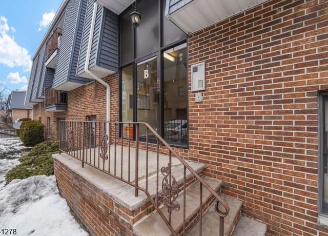 Property at 700 Schuyler Ave #21, Kearny Town, NJ 07032-4200, 2 beds, 1 bath