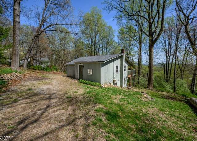 Property at 16 Superfine Rd, High Bridge Boro, NJ 08829-1102, 1 bed, 1 bath