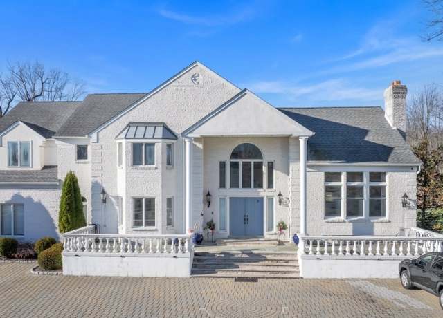 Property at 1350 S Beverwyck Rd, Parsippany-troy Hills Twp., NJ 07054-4352, 5 beds, 4 baths