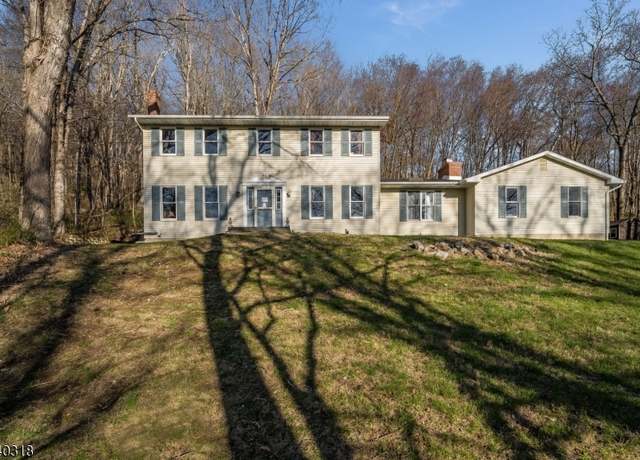 Property at 22 Tamarack Rd, White Twp., NJ 07823-2522, 3 beds, 2.5 baths