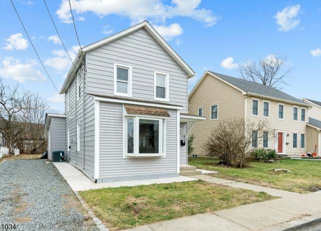 Property at 78 Stoll St, Netcong Boro, NJ 07857-1625, 4 beds, 2 baths
