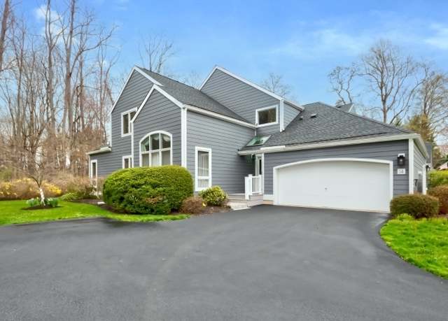 Property at 14 Nottingham Ct, Morris Twp., NJ 07960-6368, 3 beds, 2.5 baths