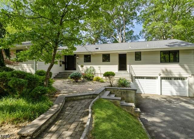 Property at 43 Rumson Rd, Livingston, NJ 07039-3326, 4 beds, 3.5 baths