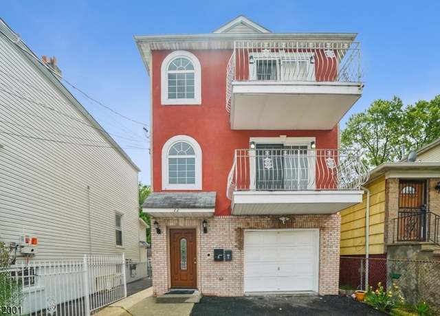 Property at 22 Boylan St, Newark City, NJ 07106-1812, 7 beds, 5 baths