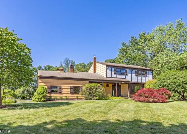 Property at 180 Bee Meadow Pkwy, Hanover Twp., NJ 07981-1202, 4 beds, 3 baths