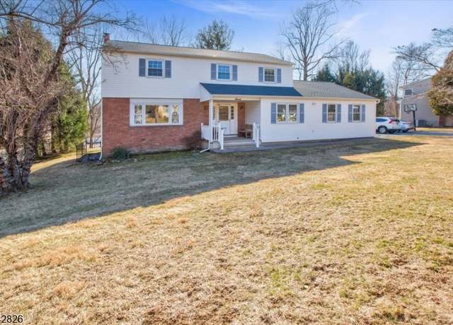 Property at 7 Tallwood Ct, Parsippany-troy Hills Twp., NJ 07950-2757, 5 beds, 4.5 baths