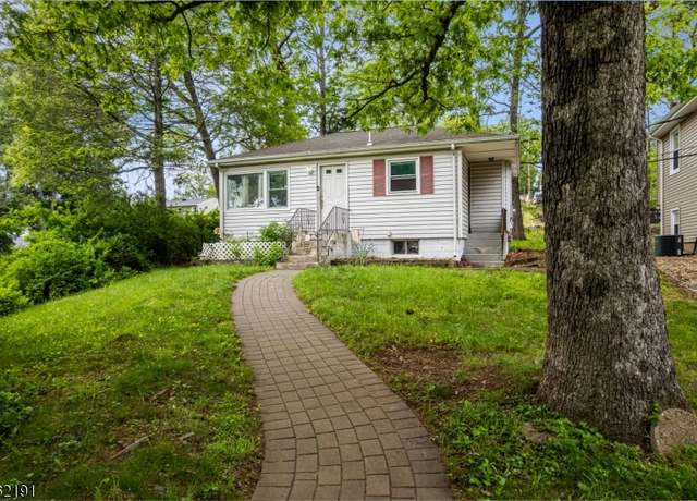 Property at 519 Davsel Rd, Roxbury Twp., NJ 07850-1707, 2 beds, 1 bath