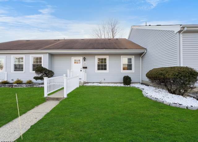 Property at 164 Cours De Clemenceau Unit E, Howell Twp., NJ 07728-5212, 3 beds, 1 bath