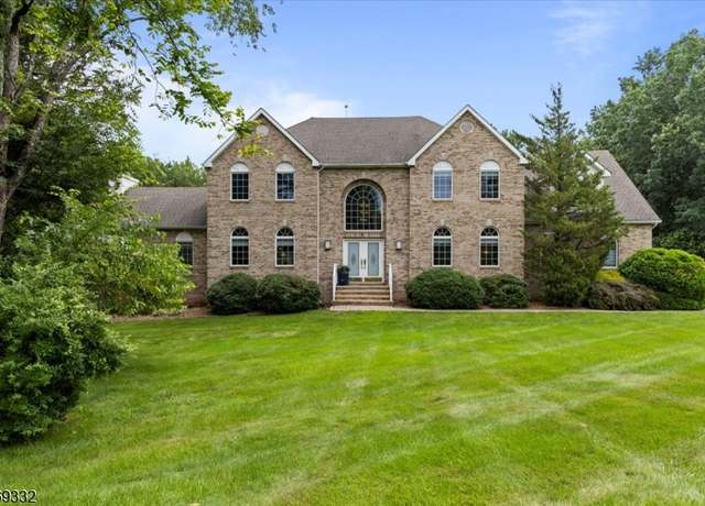 Property at 8 Van Fleet Ct, Hillsborough Twp., NJ 08844-4081, 4 beds, 3 baths
