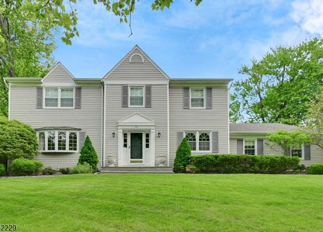 Property at 48 Kahdena Rd, Morris Twp., NJ 07960-3523, 4 beds, 3.5 baths