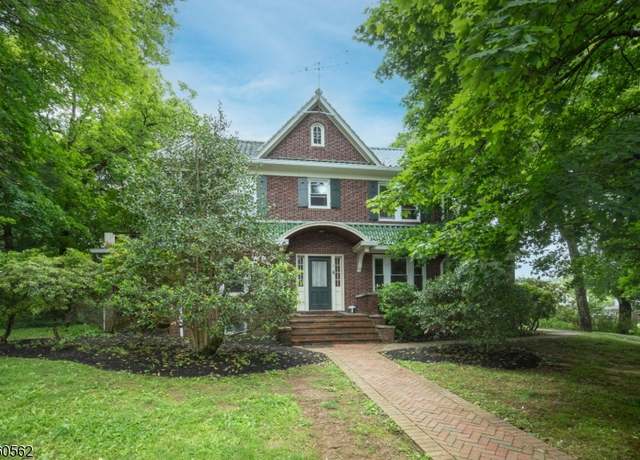 Property at 9 Dewey Ave, Peapack Gladstone Boro, NJ 07934-2177, 5 beds, 2 baths