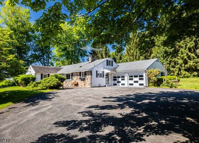Property at 150 Silver Lake Rd, Frelinghuysen Twp., NJ 07825-3529, 5 beds, 2.5 baths