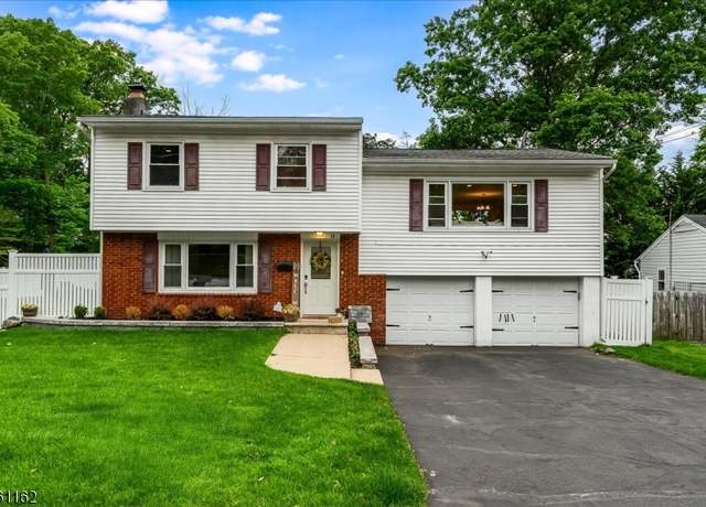 Property at 28 Sagamore Trl, Sparta Twp., NJ 07871-1511, 4 beds, 3 baths