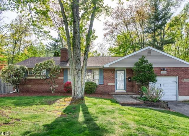 Property at 18 Hillcrest Ter, Lincoln Park Boro, NJ 07035-1706, 2 beds, 1 bath
