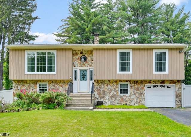 Property at 2 Fountain Dr, Ringwood Boro, NJ 07456-2407, 3 beds, 2 baths