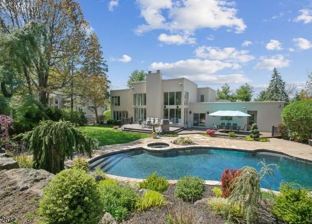 Property at 6 Heather Ln, Livingston Twp., NJ 07039-1427, 5 beds, 5.5 baths