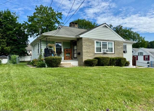 Property at 8 Orchard St, Newton Town, NJ 07860-2610, 3 beds, 2 baths