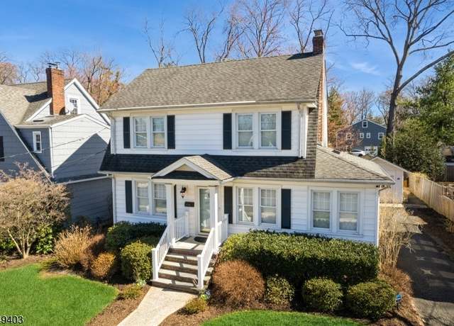 Property at 806 Oak Ave, Westfield Town, NJ 07090-2330, 3 beds, 2 baths