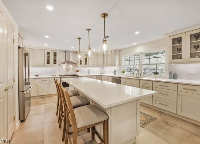 Property at 26 Woodland Rd, Mendham Twp., NJ 07960-3343, 4 beds, 3.5 baths