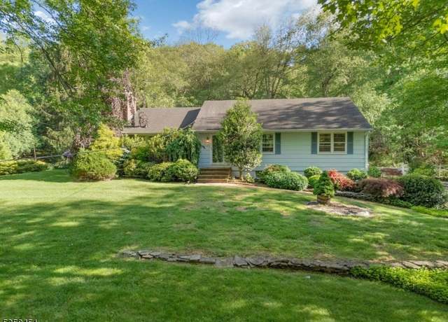 Property at 64 OLD SMALLEYTOWN Rd, Warren Twp., NJ 07059-5455, 3 beds, 2.5 baths