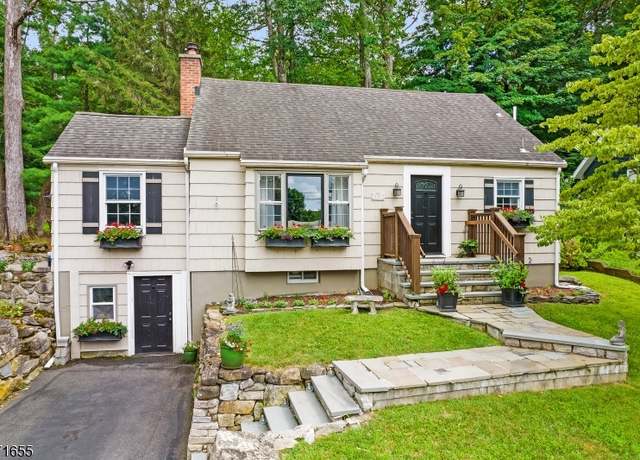 Property at 137 Hillside Rd, Sparta Twp., NJ 07871-2033, 4 beds, 2 baths