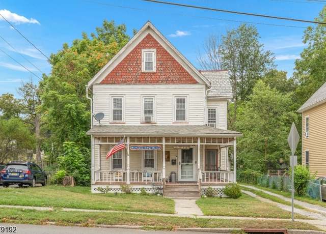 Property at 22 Woodside Ave, Newton Town, NJ 07860-2404, 3 beds, 2 baths