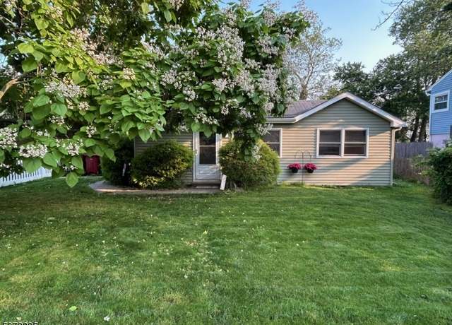 Property at 196 Brennan Concourse, Berkeley Twp., NJ 08721-3646, 2 beds, 1 bath