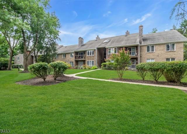 Property at 11 Tulip Cres #1, Little Falls Twp., NJ 07424-1670, 2 beds, 2 baths