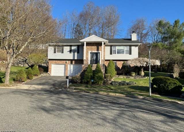 Property at 14 Gary Pl, Wanaque Boro, NJ 07465-1111, 3 beds, 2.5 baths