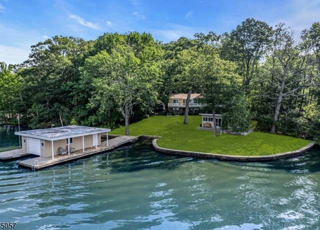 Property at 201 S New Jersey Ave, Jefferson Twp., NJ 07849, 5 beds, 2 baths
