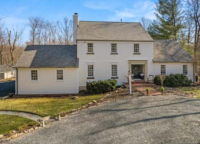 Property at 7 Andrea Way, Tewksbury Twp., NJ 07830-3403, 4 beds, 3.5 baths