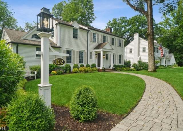 Property at 102 Huron Dr, Chatham, NJ 07928-1238, 4 beds, 2.5 baths