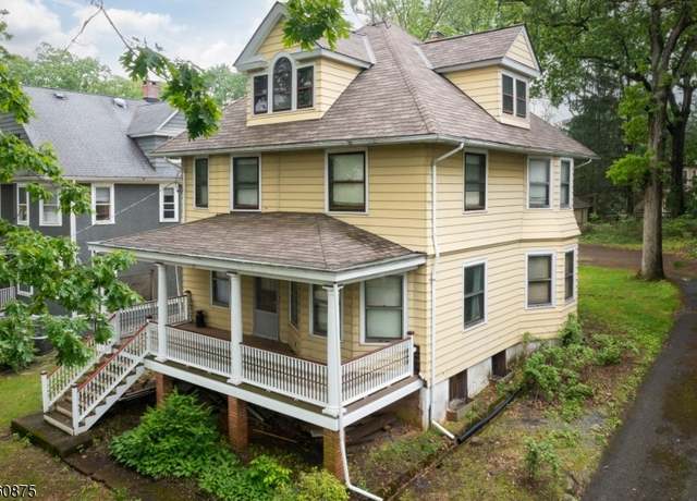 Property at 28 Mountain Ave, Summit City, NJ 07901-3478, 4 beds, 1 bath