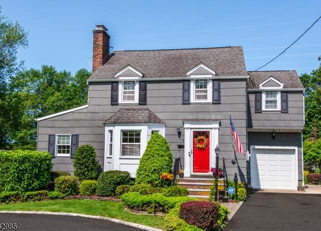 Property at 178 Walnut St, Livingston Twp., NJ 07039-5003, 3 beds, 2 baths